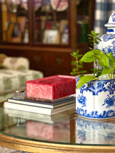 Load image into Gallery viewer, Minimalist Guest Towel Box