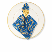 Load image into Gallery viewer, Shield With Deer Antlers Napkin Rings
