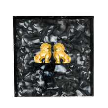 Load image into Gallery viewer, Foo Dog Cocktail Napkin Box
