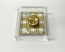 Load image into Gallery viewer, Sand Dollar Cocktail Napkin Box
