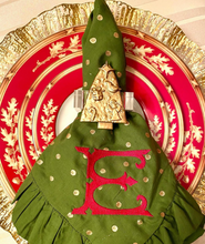 Load image into Gallery viewer, Christmas Tree Napkin Ring

